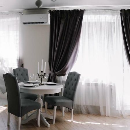 Vip Apartament Gomel Apartment ภายนอก รูปภาพ